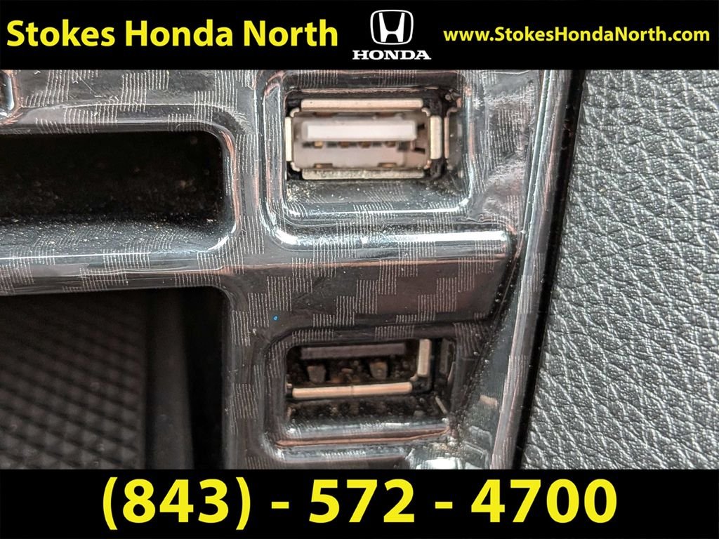 Used 2020  Honda Si image 26