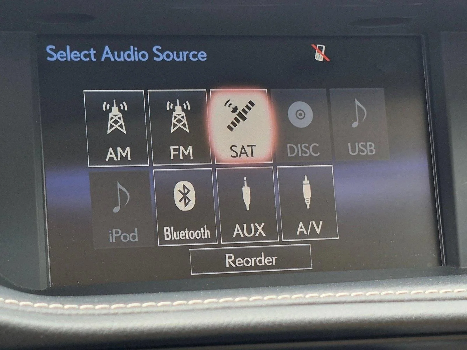 Used 2015 Starfire Pearl Lexus  image 9
