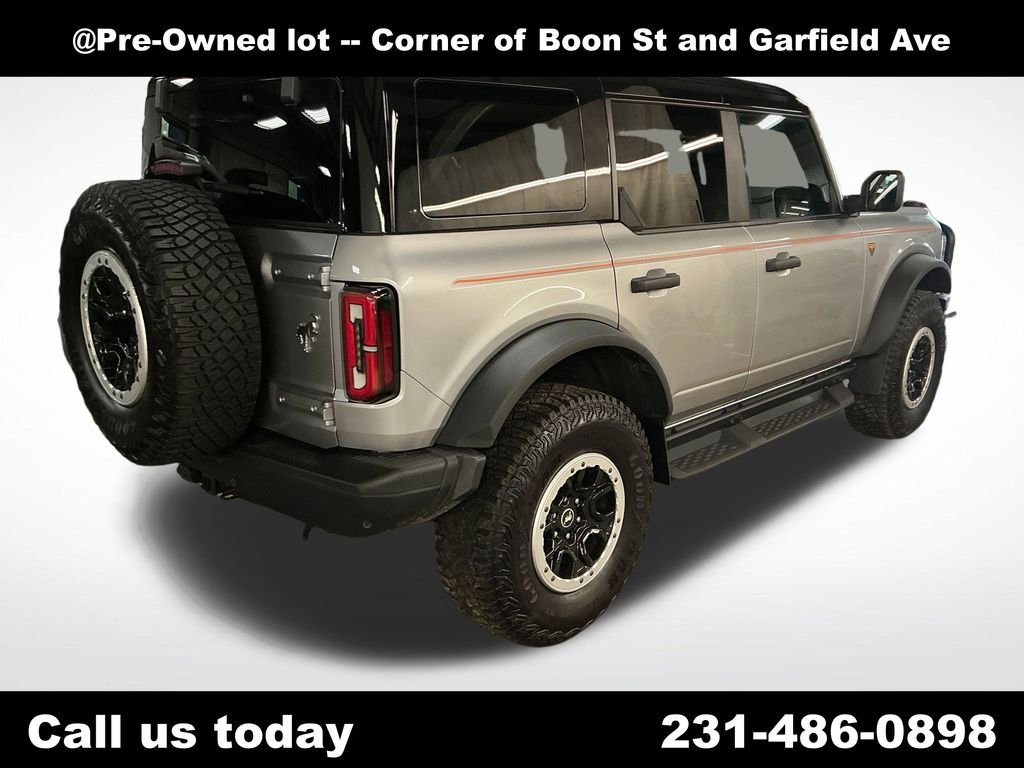 Used 2024 Silver Ford Badlands image 5