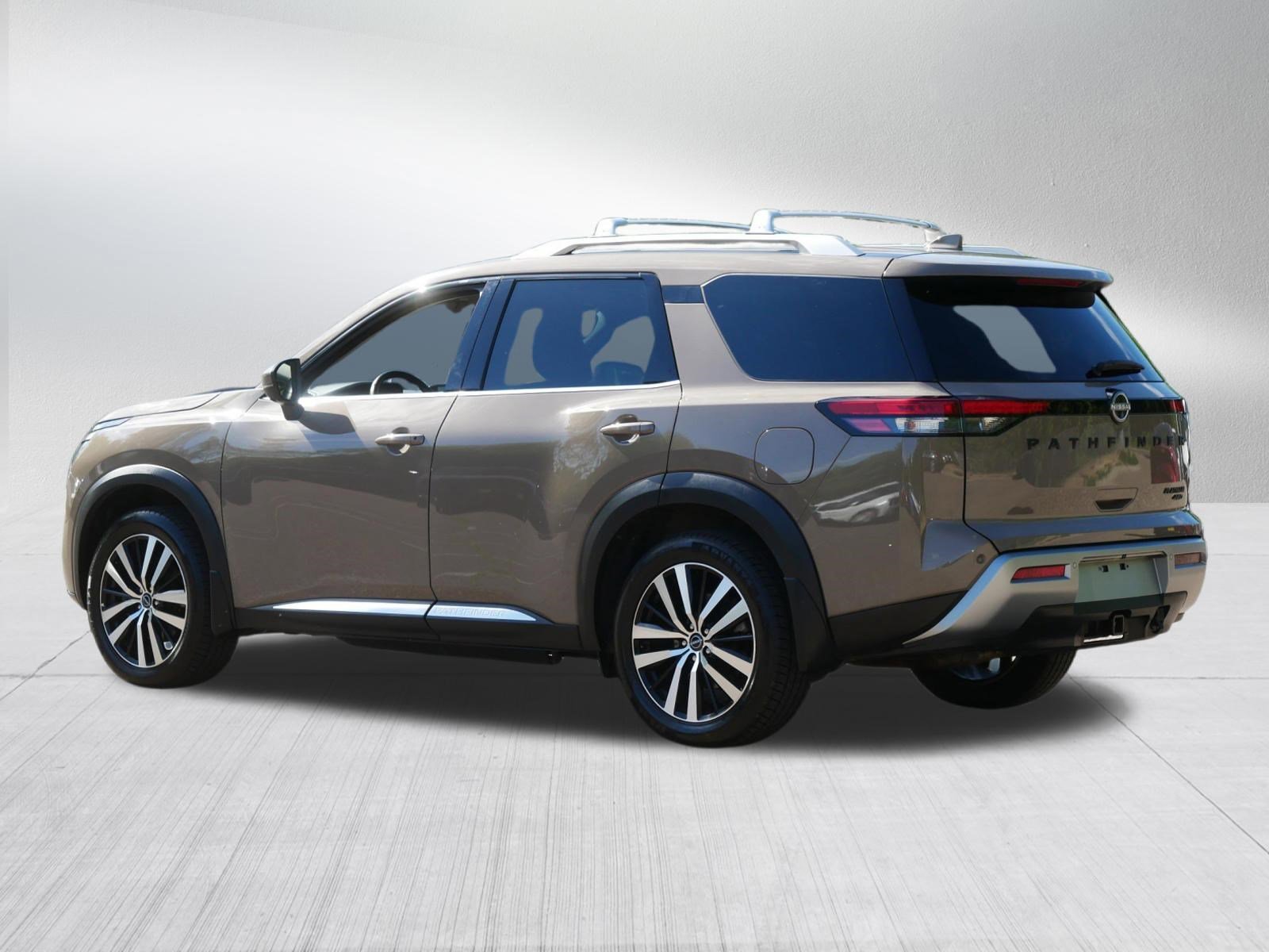 Certified Used 2023 Baja Storm Nissan Platinum image 5