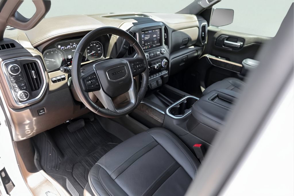 Used 2021 WHITE FROST TRICOAT GMC Denali image 13