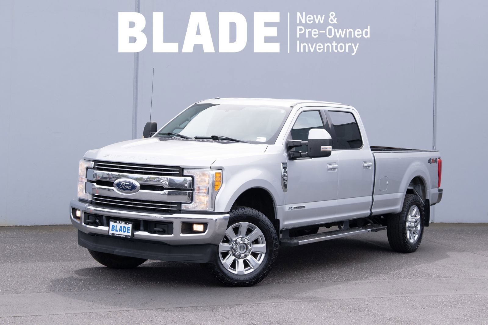 2017 Ford F-350 Lariat 4x4 Crew Cab 176 in SRW's photo