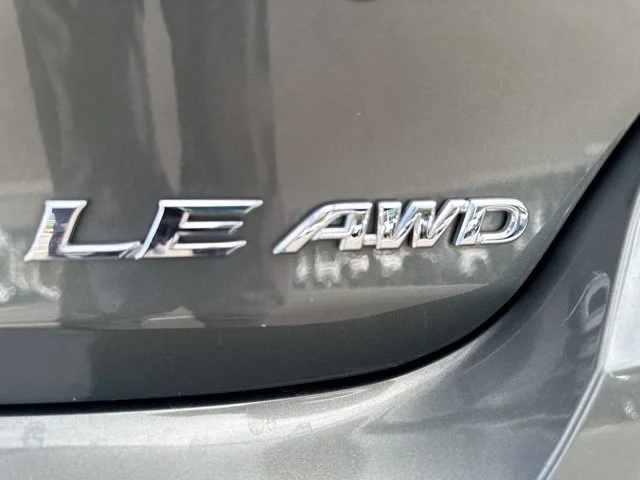 Used 2014 Green Toyota  image 5