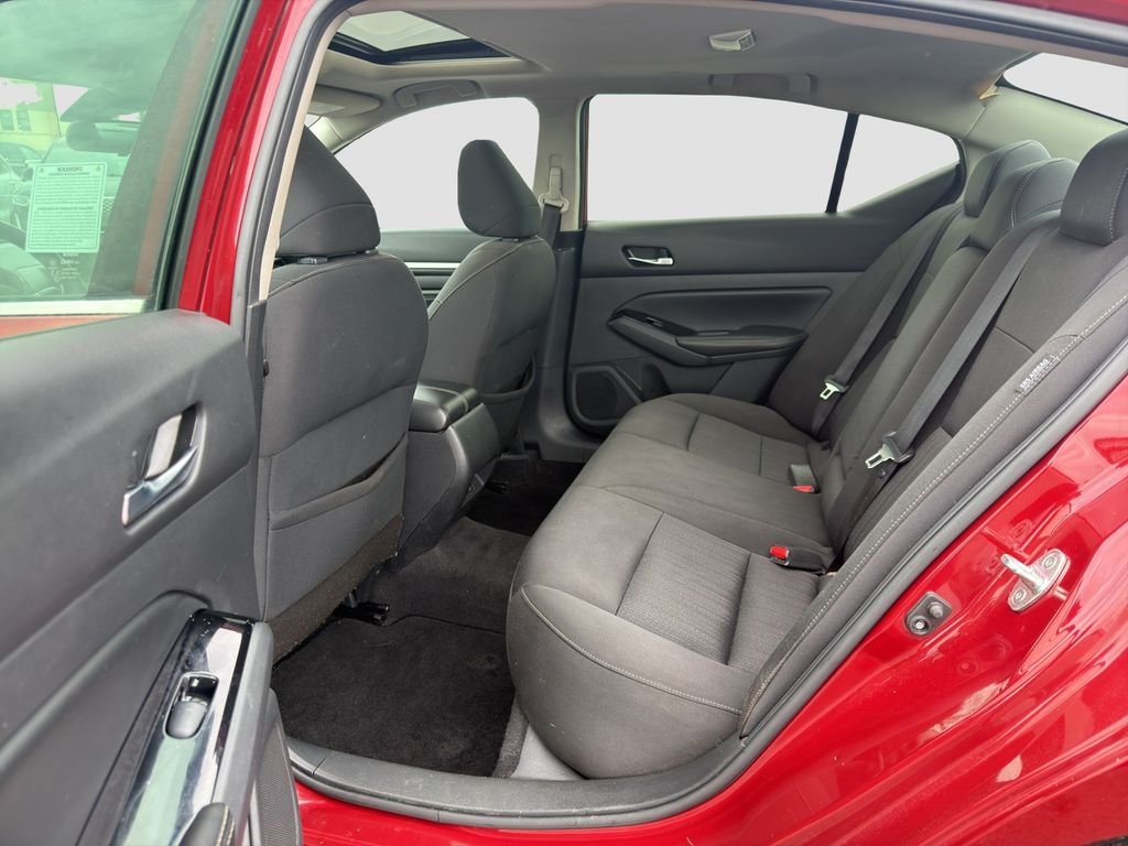 Used 2021 Red Nissan 2.5 SV image 13