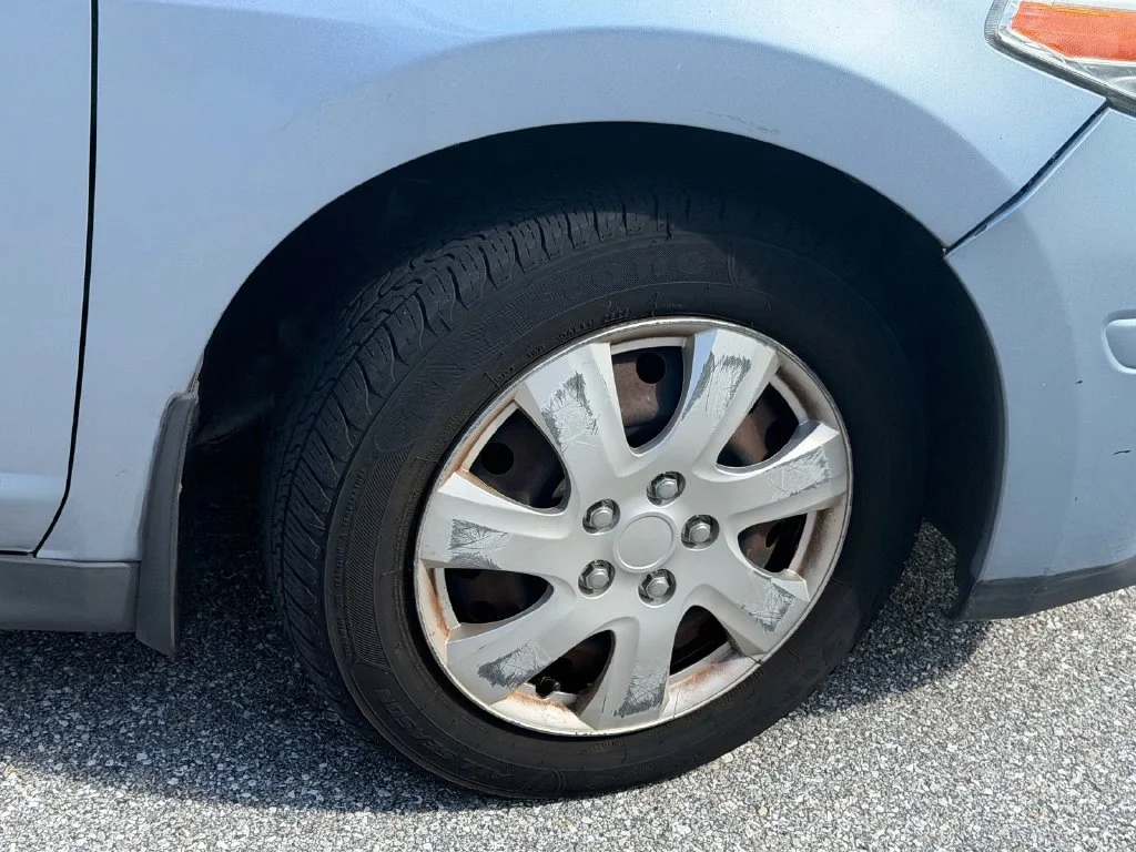 Used 2011 Arctic Blue Nissan 1.8 S image 9