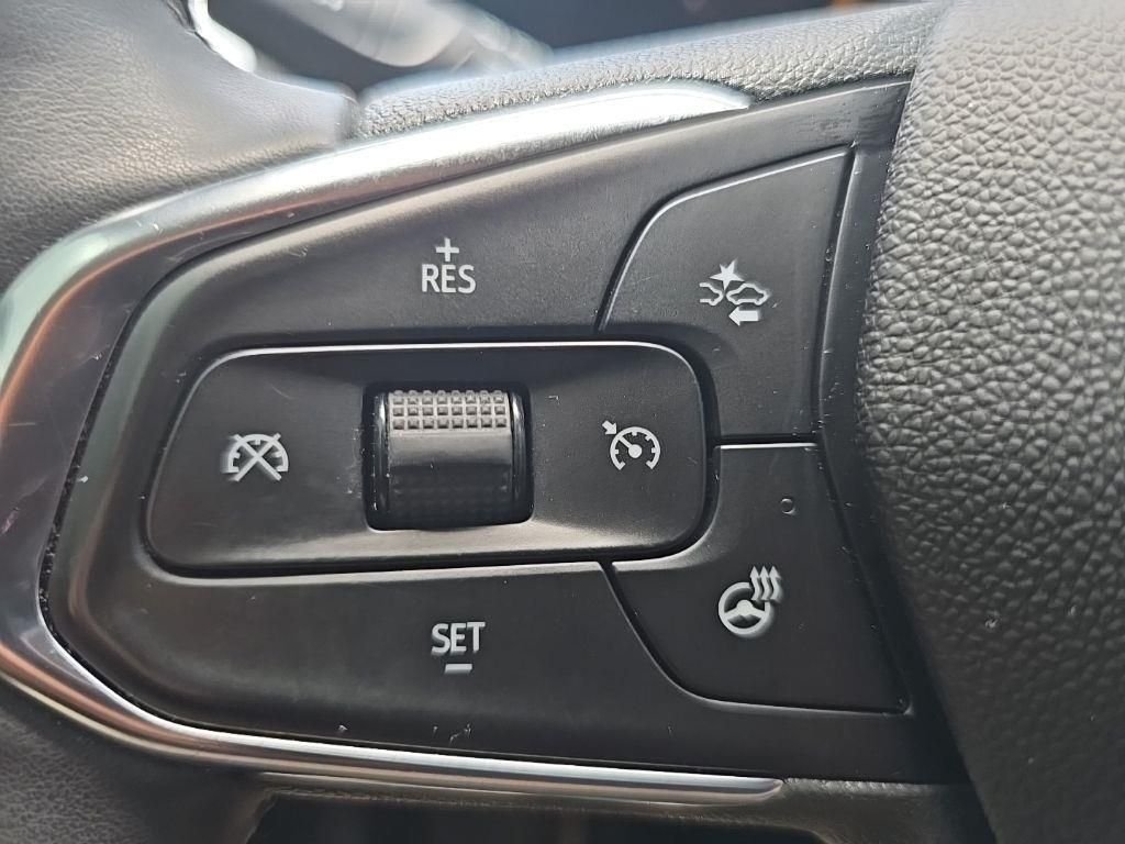 Used 2025 White Chevrolet ACTIV image 19