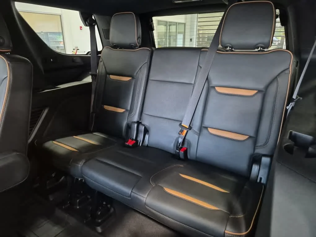 Used 2024 Summit White GMC AT4 image 8