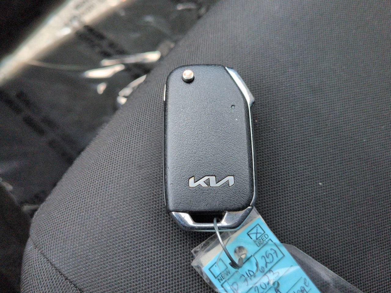 Used 2023 Gravity Gray Kia LX image 31