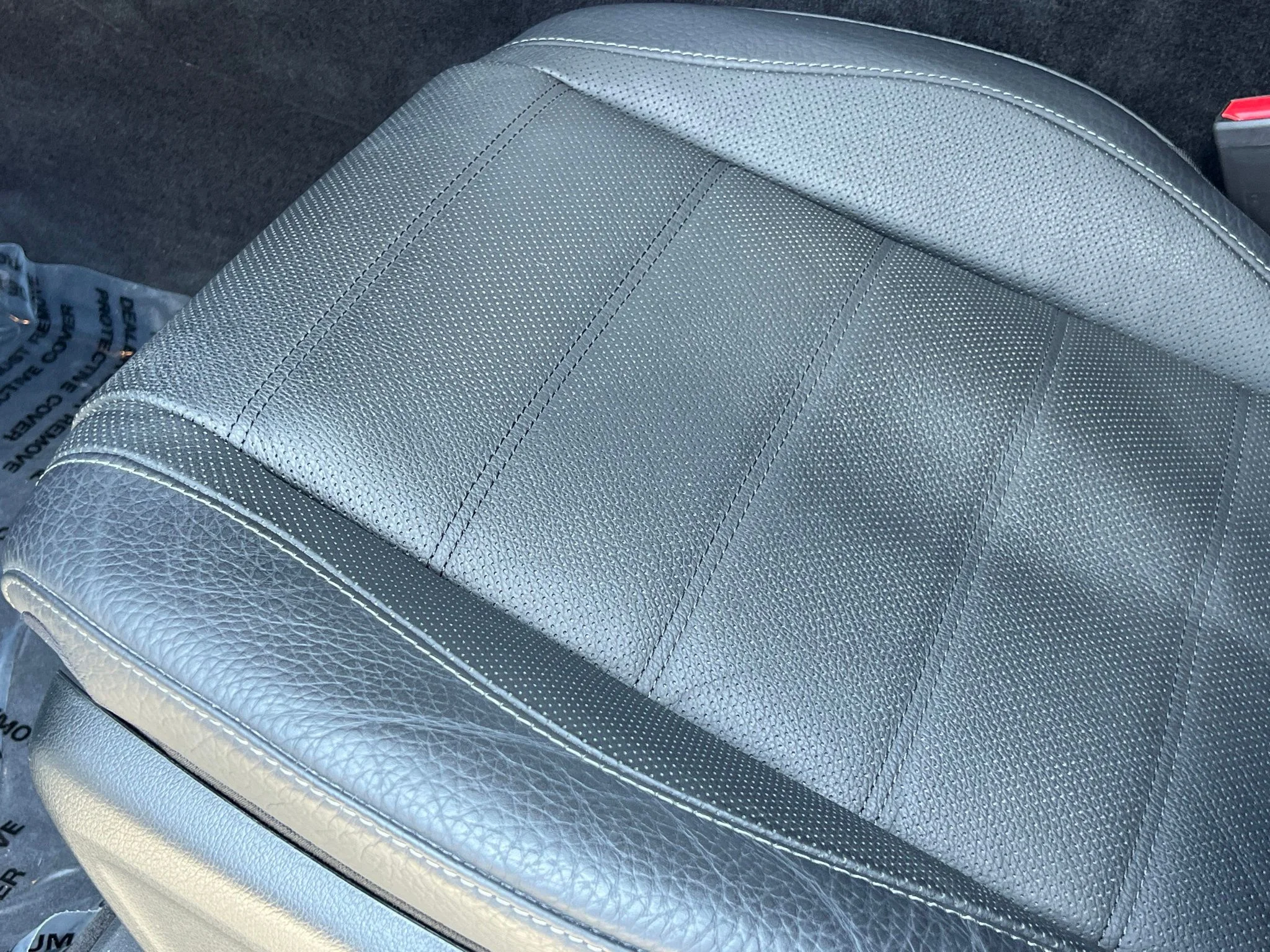 Used 2023 White Mercedes-Benz GLS 580 image 34