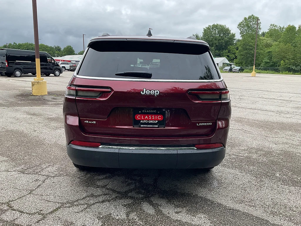 New 2026 Velvet Red Pearlcoat Jeep Altitude 4x4 image 6