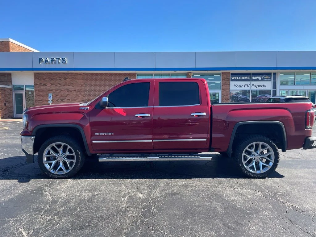 Used 2018 Red GMC SLT image 2