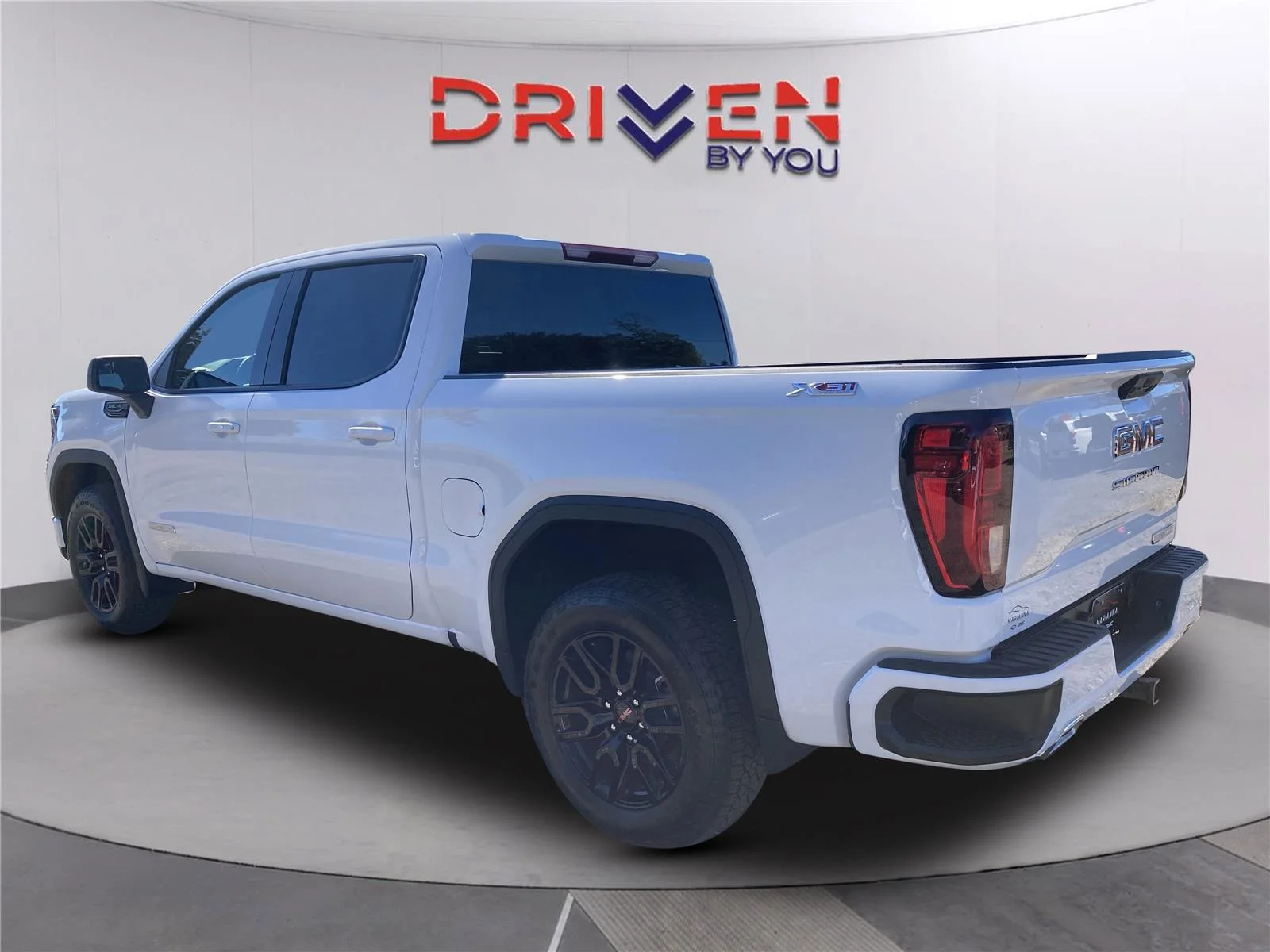 New 2026 Summit White GMC Elevation image 6