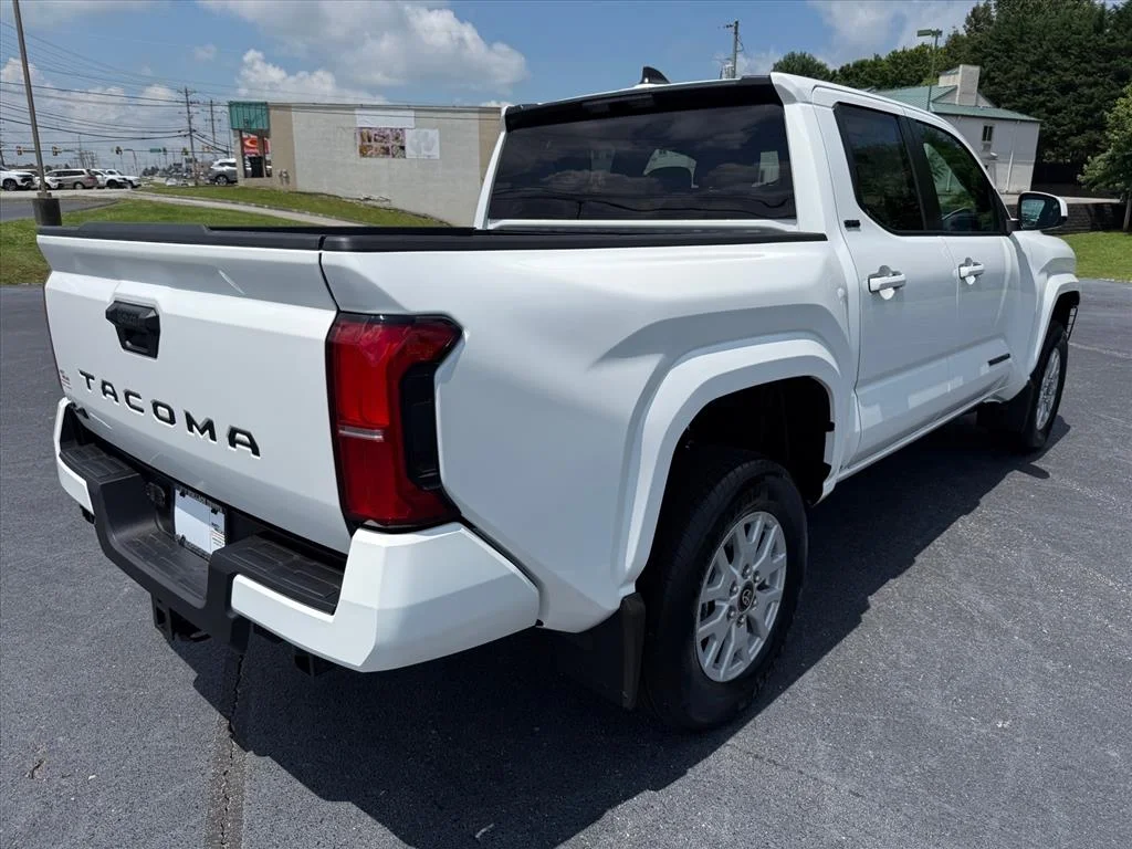 New 2026 Ice Cap Toyota  SR5 image 4