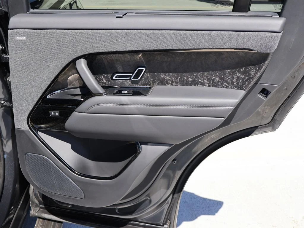 Used 2024 Carpathian Gray Premium Metallic Land Rover Dynamic SE image 36