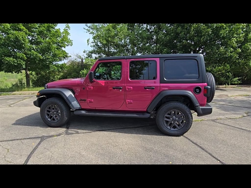 New 2026 Tuscadero Pearl-Coat Exterior Paint Jeep Sport S image 5