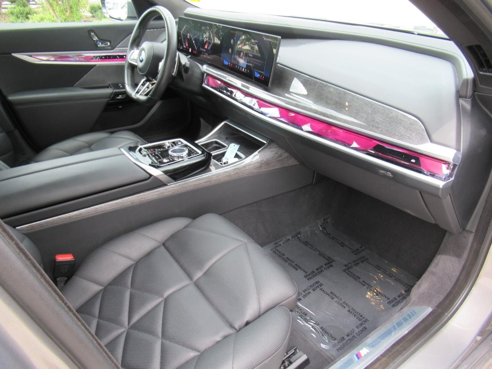 2023 BMW 7 Series 740i - Photo 11