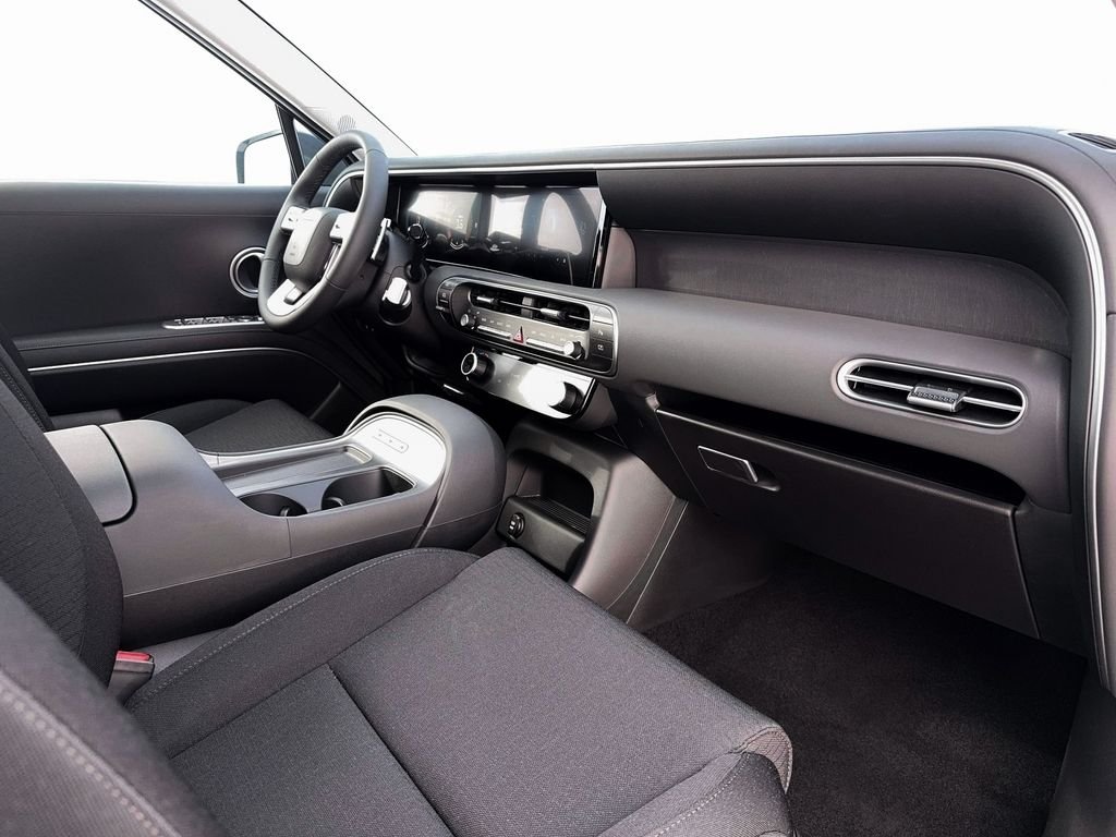 New 2026 Blue Hyundai SE FWD image 34