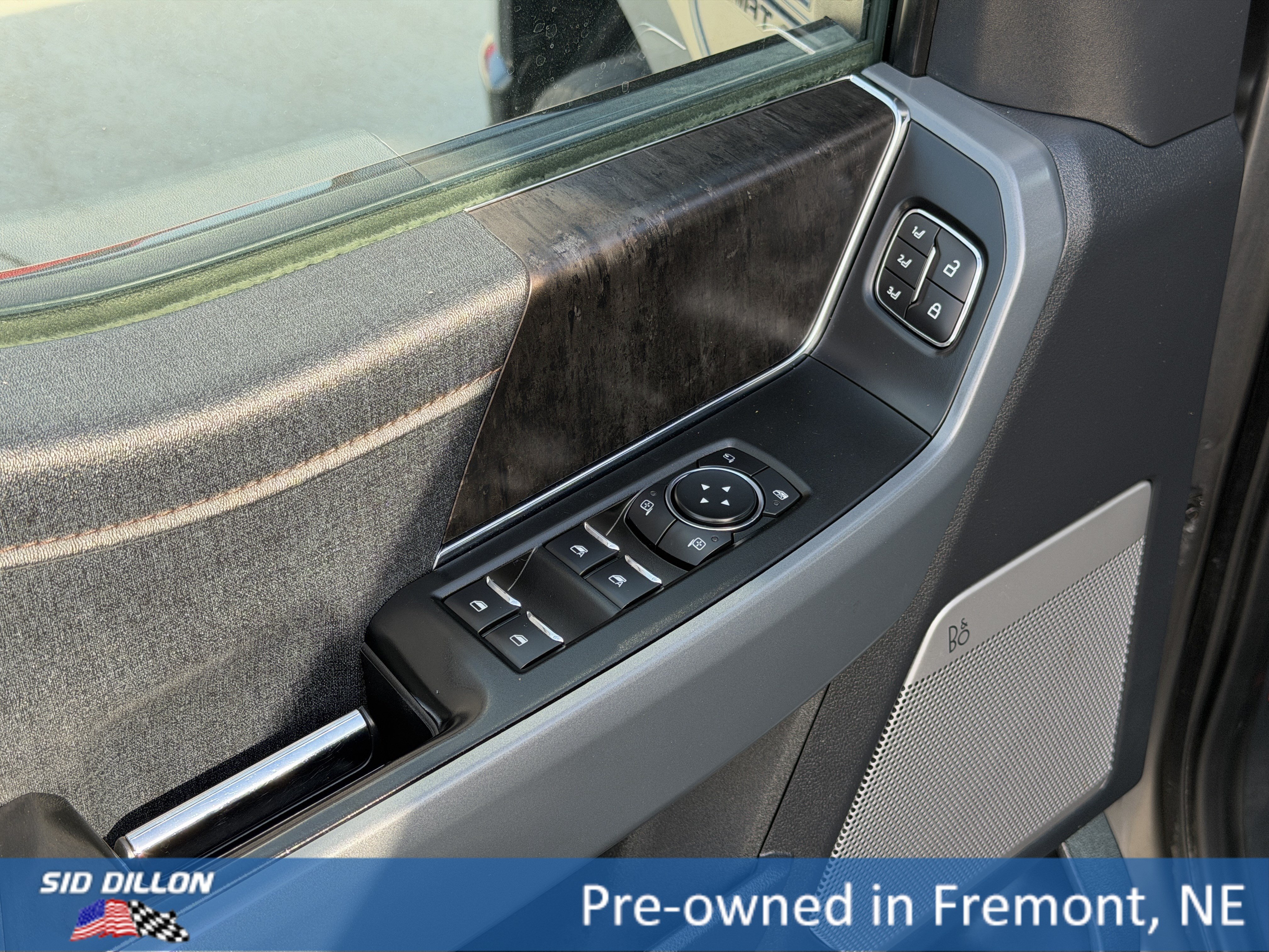 Used 2023 Gray Ford LARIAT image 14