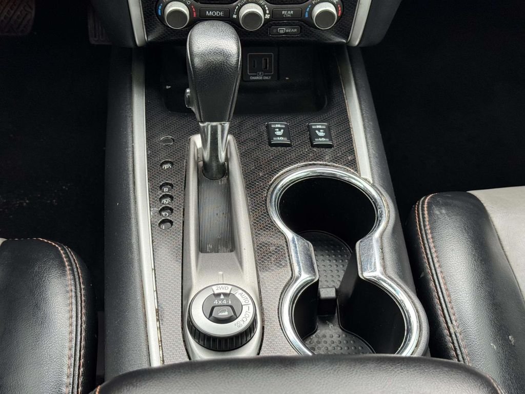 Used 2020 Black Nissan SL image 6