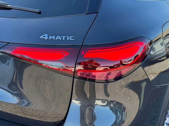 New 2026 Graphite Grey Metallic Mercedes-Benz GLC 300 image 9