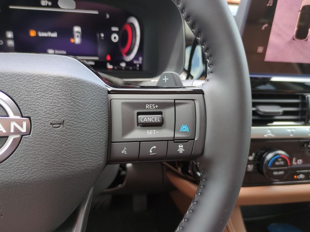 New 2026 Everest White Pearl TriCoat Nissan Platinum image 24