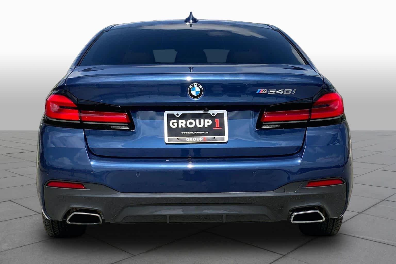 Used 2023 Phytonic Blue Metallic BMW 540i image 5
