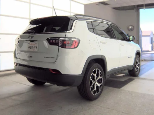 Used 2025 White Jeep Limited image 5