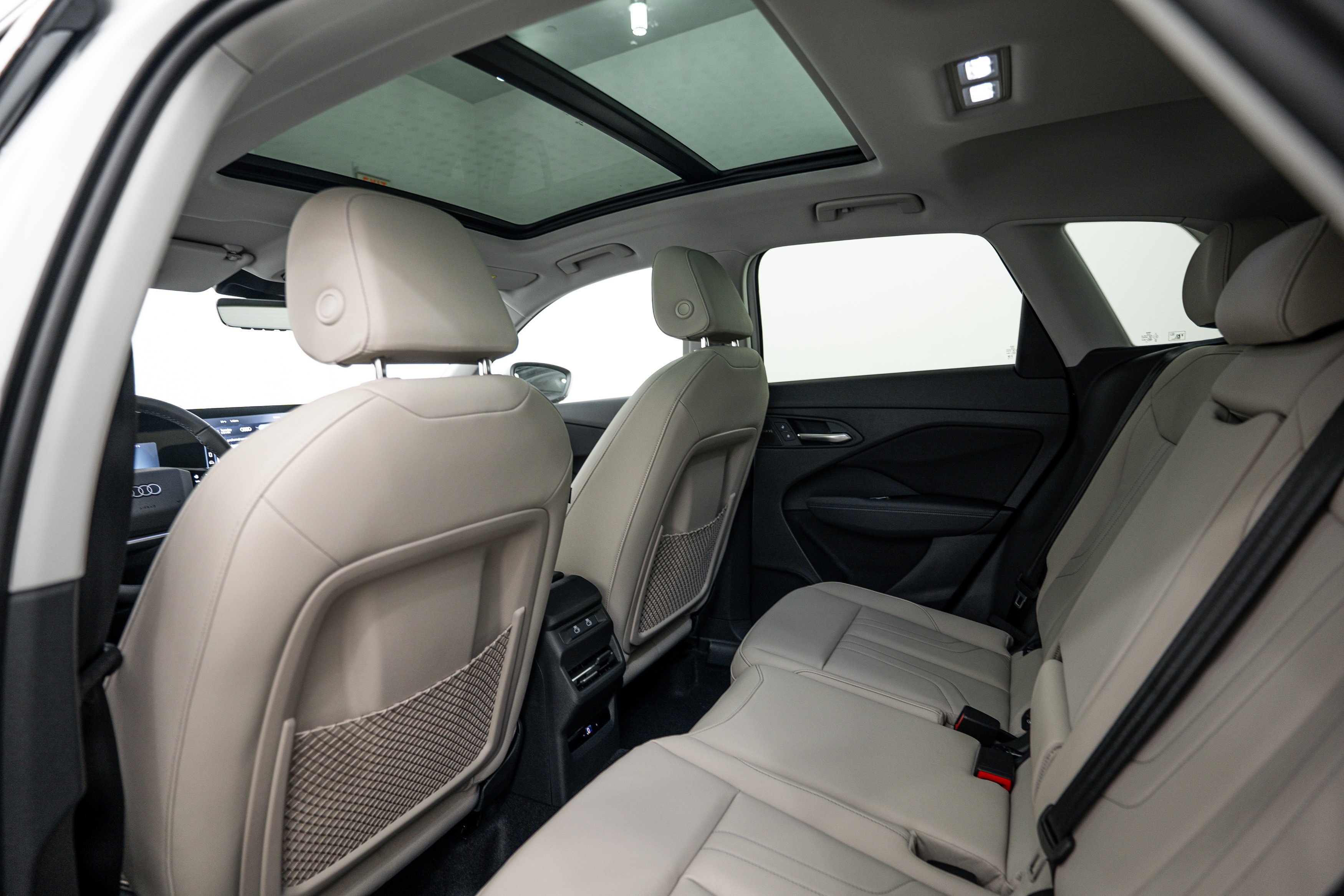 New 2026 Glacier White Audi S line image 18