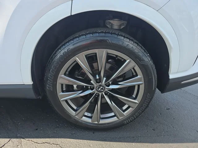 Certified Used 2023 ULTRA WHITE Lexus 350 F Sport Handling image 34
