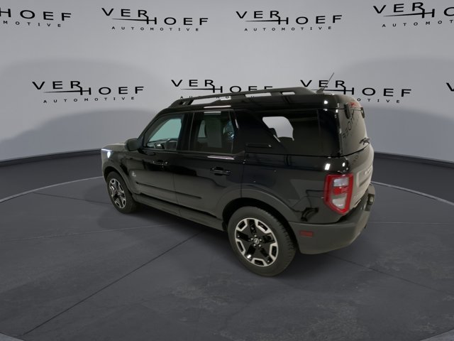 Used 2023  Ford Outer Banks image 6