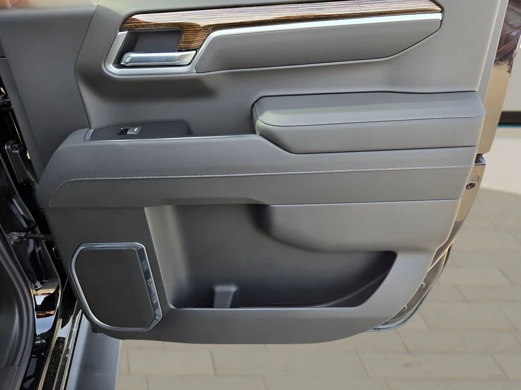 2026 GMC Sierra 1500 SLE - Photo 11