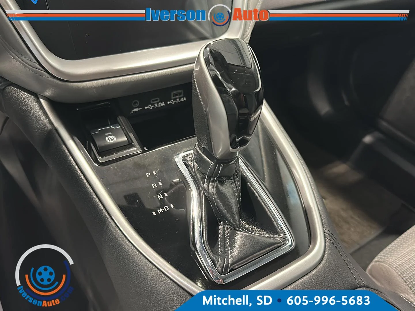 Used 2025 Ice Silver Metallic Subaru Premium image 21