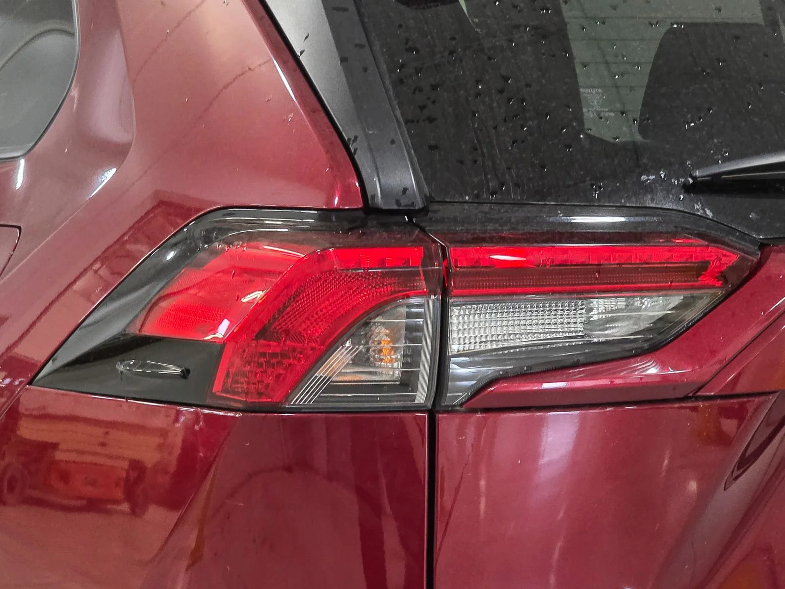 Certified Used 2019 Pearl Toyota LE image 15