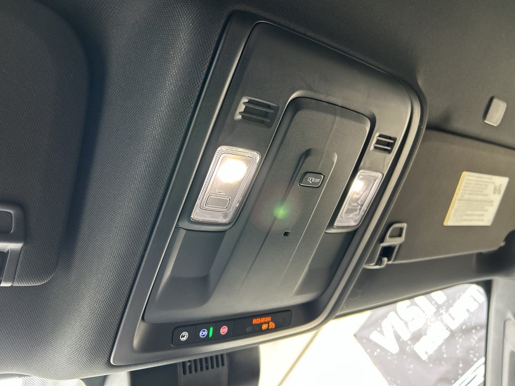 2024 GMC Yukon SLE - Photo 29