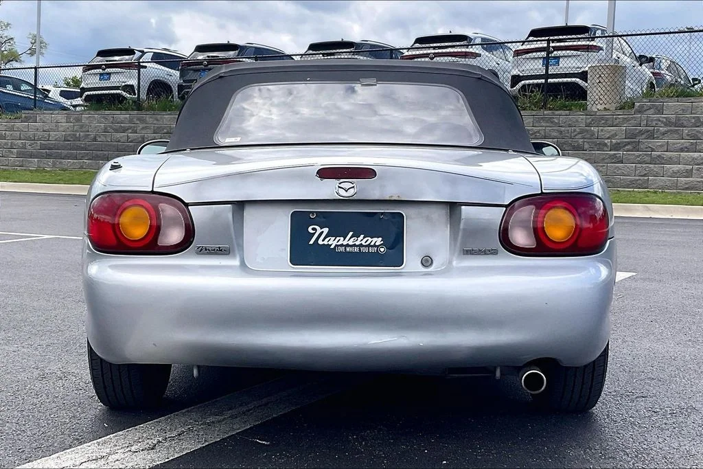 Used 1999 Silver Mazda Base image 3