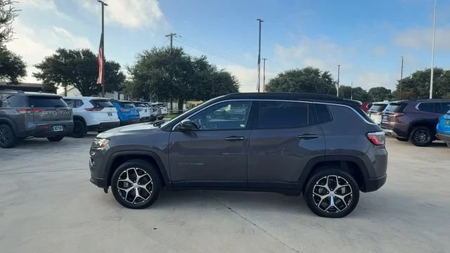Used 2024 Gray Jeep Limited image 5