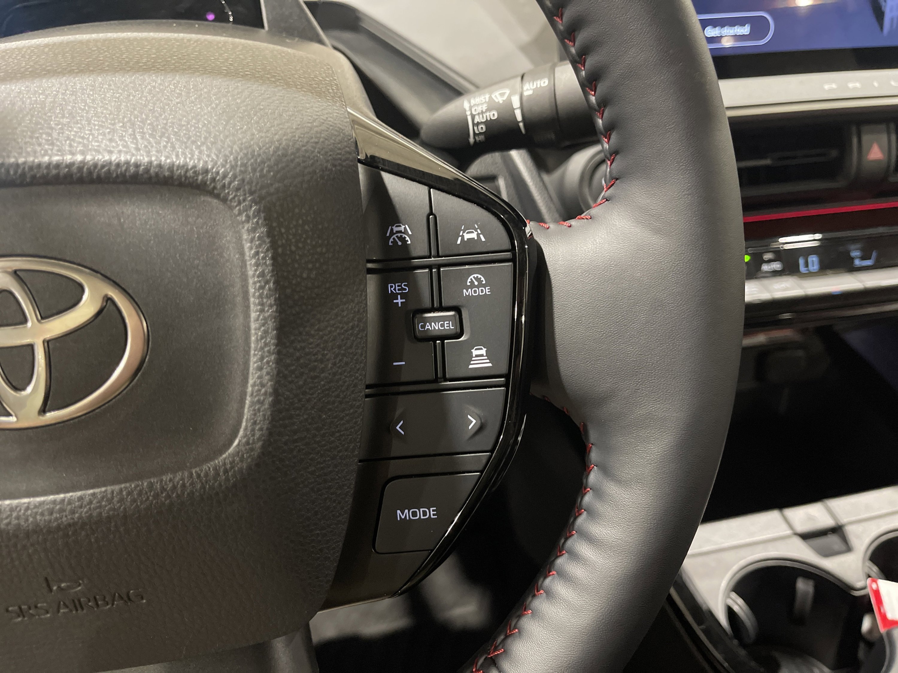 2024 Toyota Prius Prime XSE Premium - Photo 18