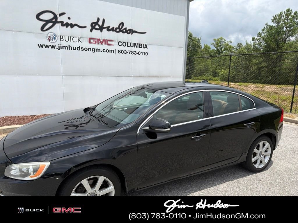 Used 2016  Volvo T5 Premier image 2