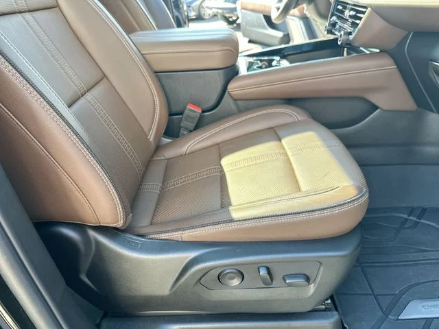 Used 2025 Black Chevrolet High Country image 29
