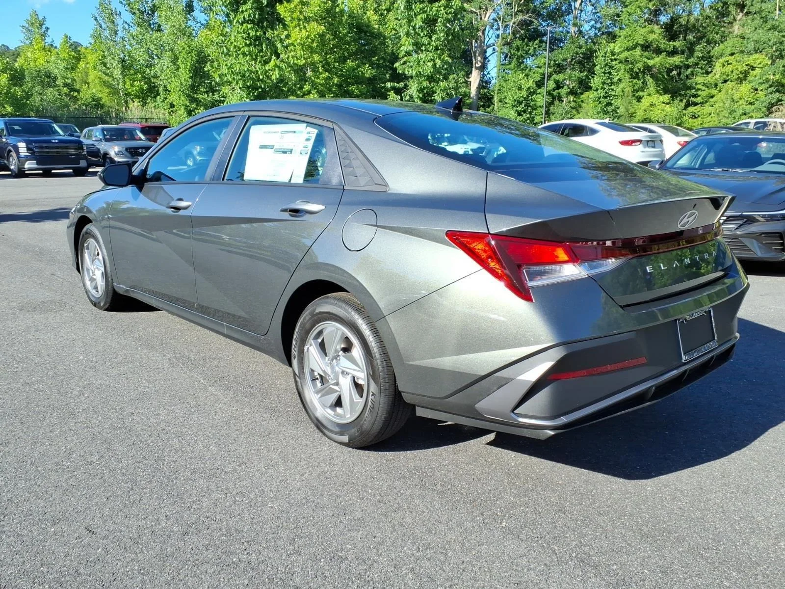 New 2026 Amazon Gray Hyundai SE image 7