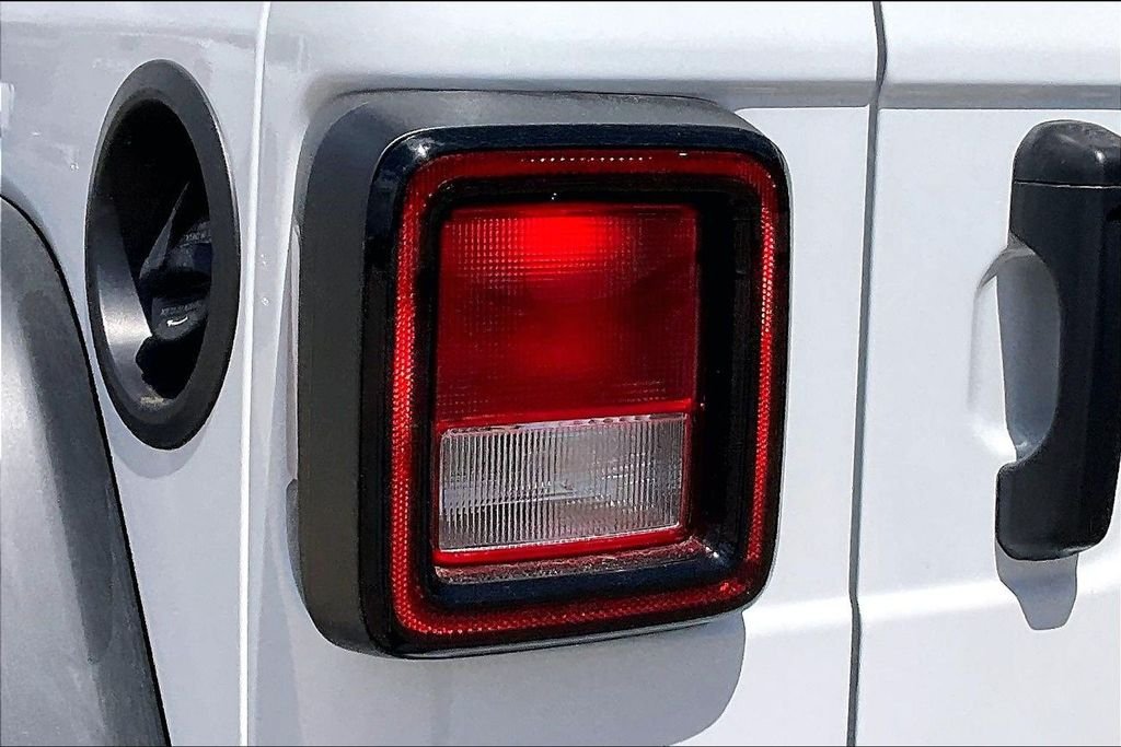 New 2026 Jeep Wrangler Willys 4D Sport Utility