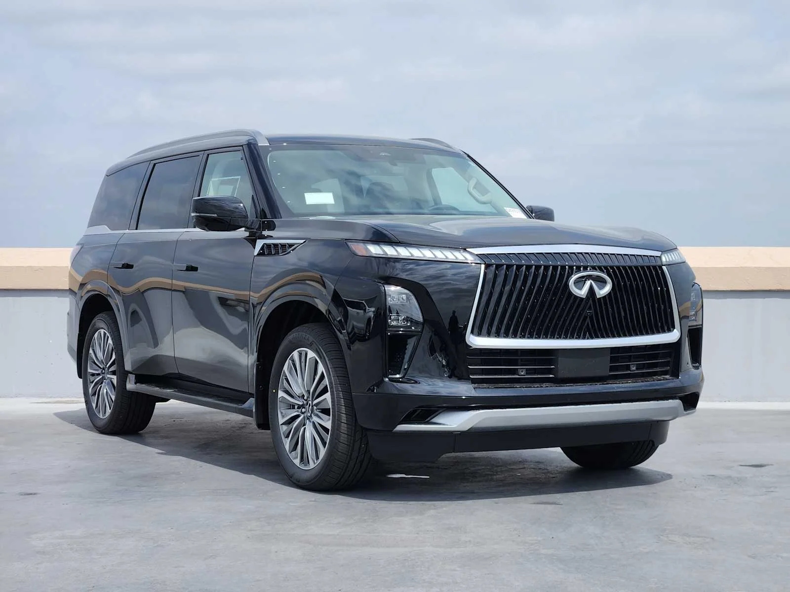 New 2026 BLACK OBSIDIAN INFINITI Luxe 2WD image 2