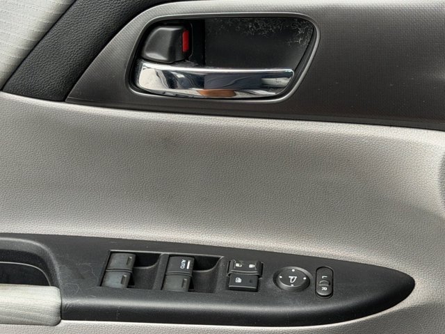 Used 2015  Honda LX image 22