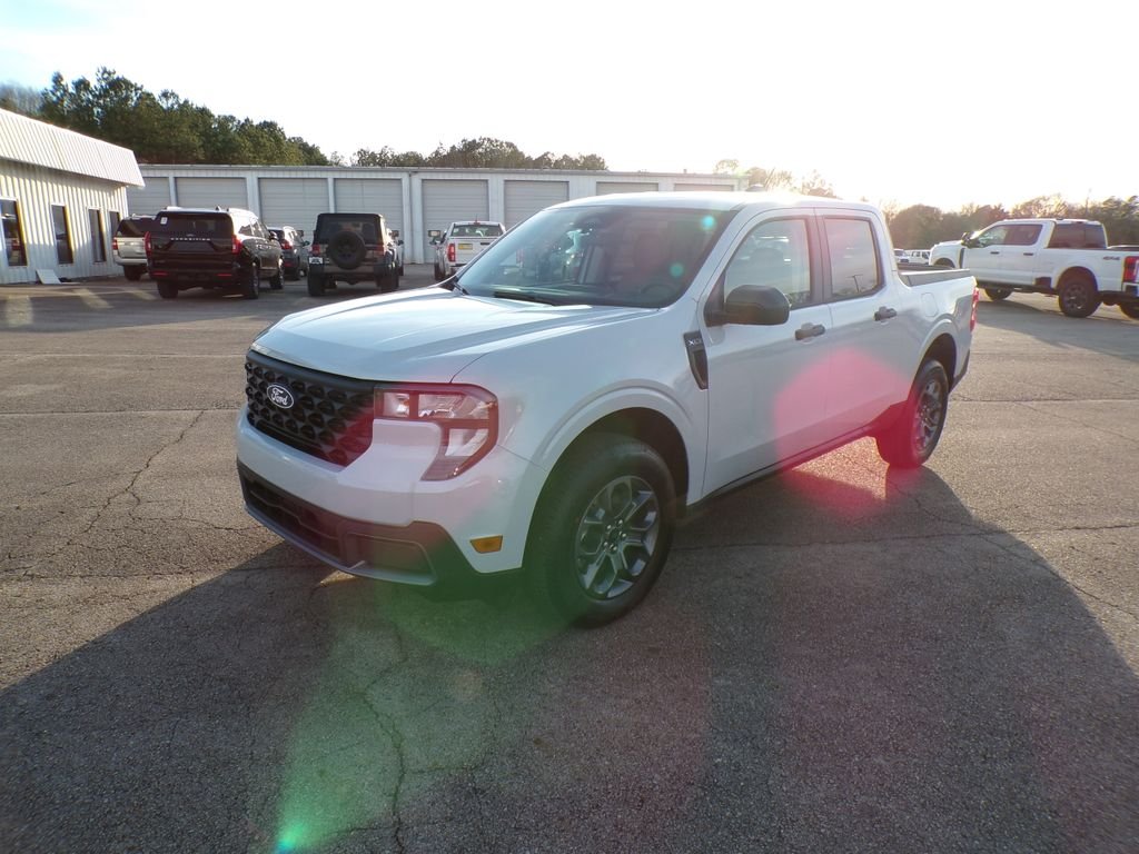 New 2026 Space White Metallic Ford XLT image 3