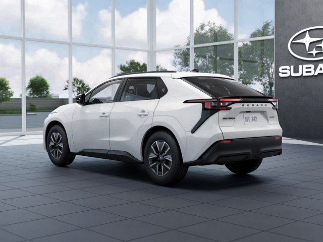 New 2026 COSMIC WHITE PEARL Subaru Premium image 4