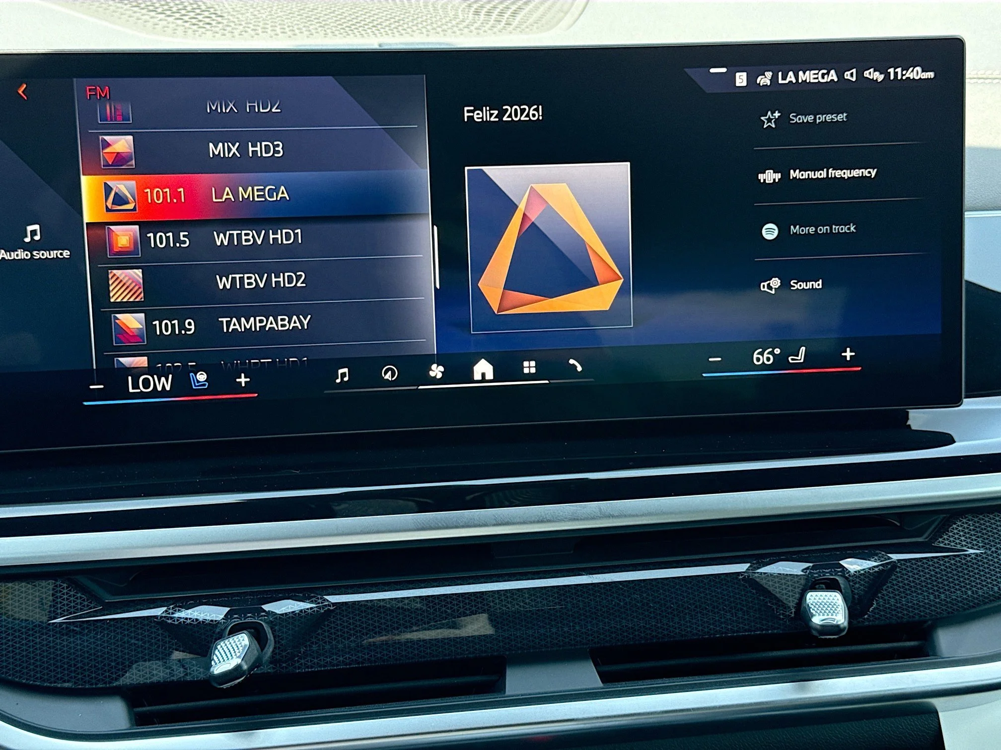New 2026 Brooklyn Grey Metallic BMW ALPINA XB7 image 33