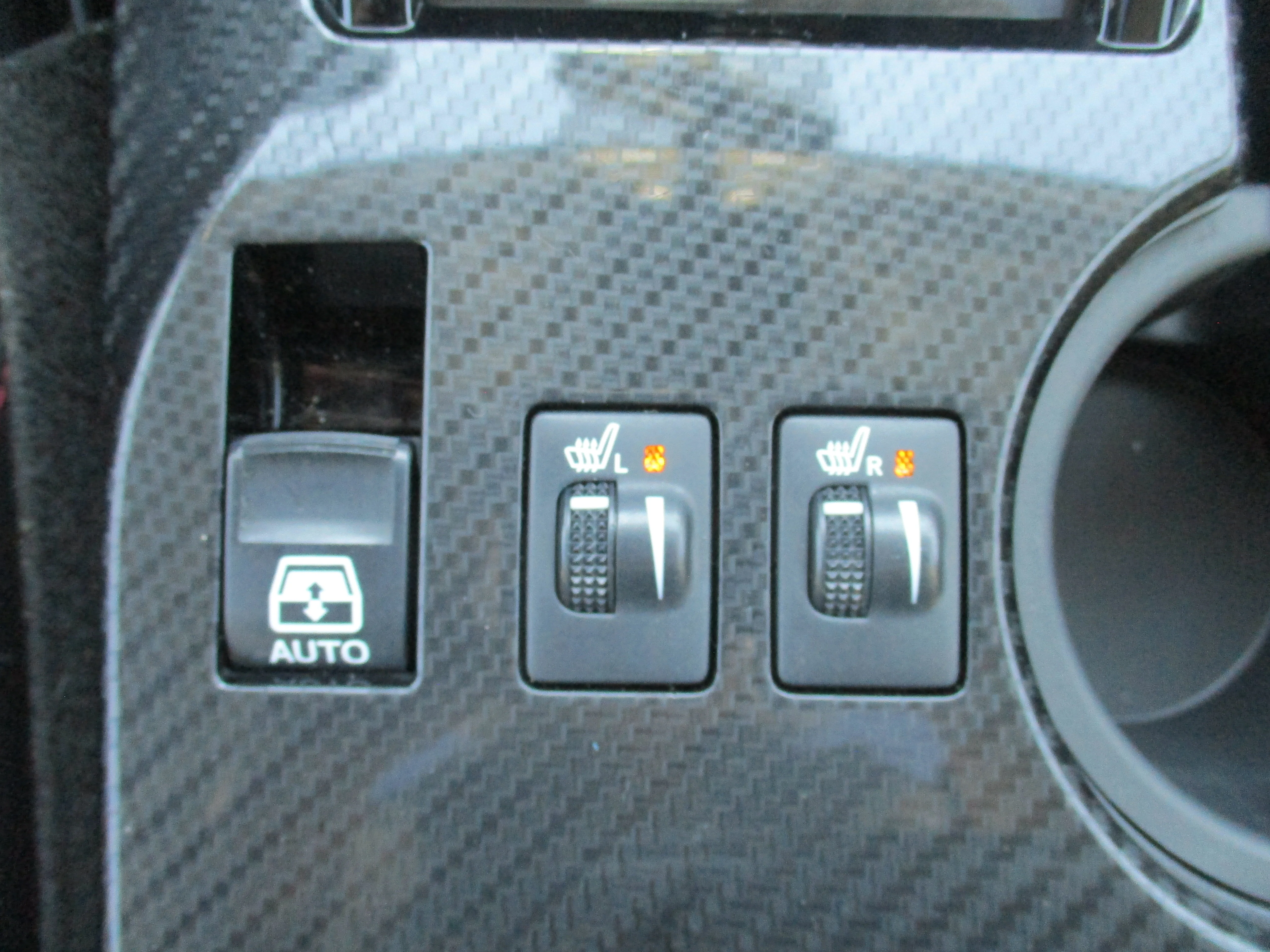 Used 2017 SUPER WHITE Toyota  image 18