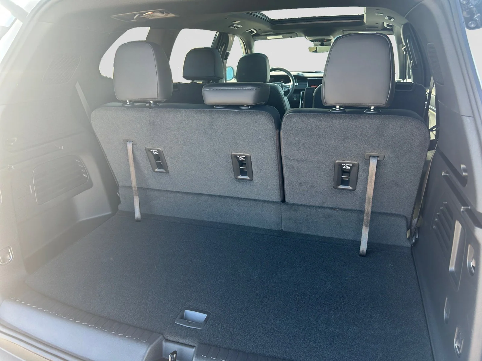 New 2026 Summit White GMC Elevation AWD image 10