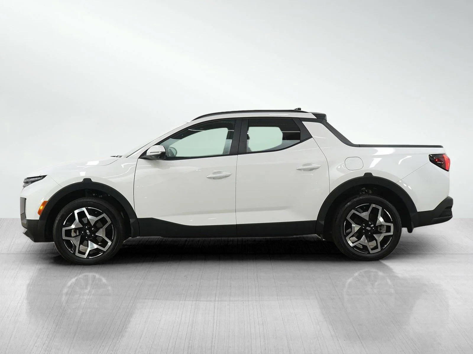 Certified 2023 Hyundai Santa Cruz Limited with VIN 5NTJEDAF1PH064059 for sale in Minneapolis, Minnesota