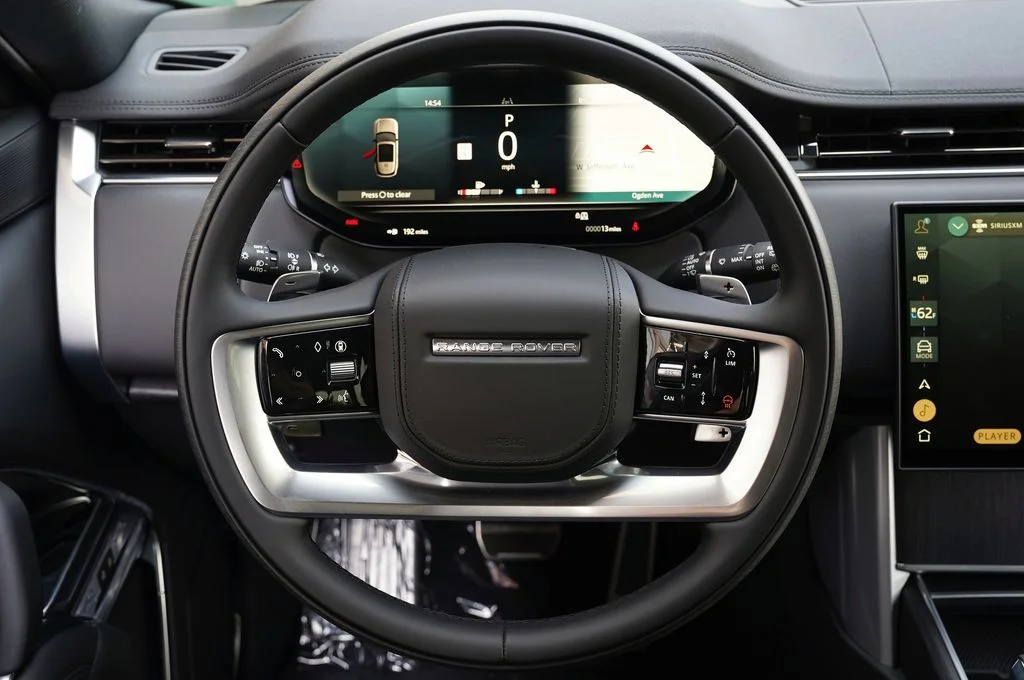 New 2026 Constellation Blue Ultra Metallic Gloss Land Rover SE image 16